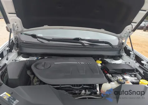 2020 Jeep Cherokee Trailhawk from USA, damaged, VIN 1C4PJMBX8LD517802